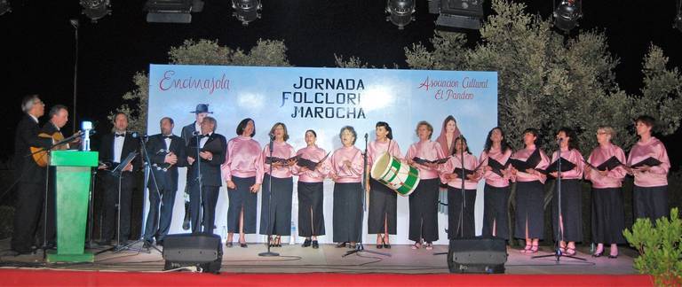 La Asociación El Pandero recupera el folklore de Encinasola
