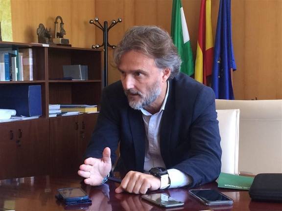 Fiscal ve al nuevo Gobierno más sensible con el asunto de los fosfoyesos