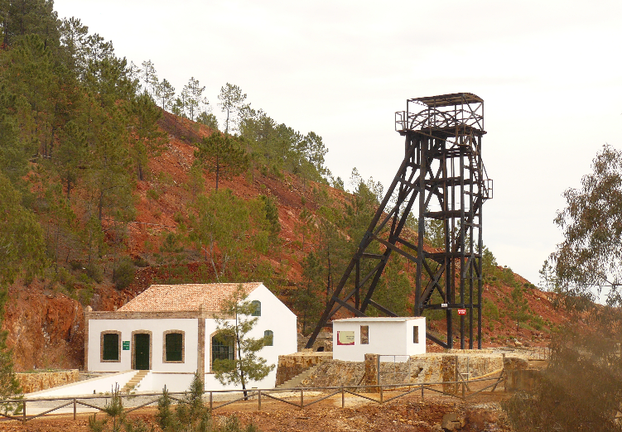 El Parque Minero de Riotinto recupera las visitas a Peña de Hierro tras el incendio