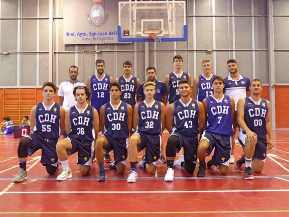 El Ciudad de Huelva arranca el curso con 250 jugadores y la nueva sección femenina