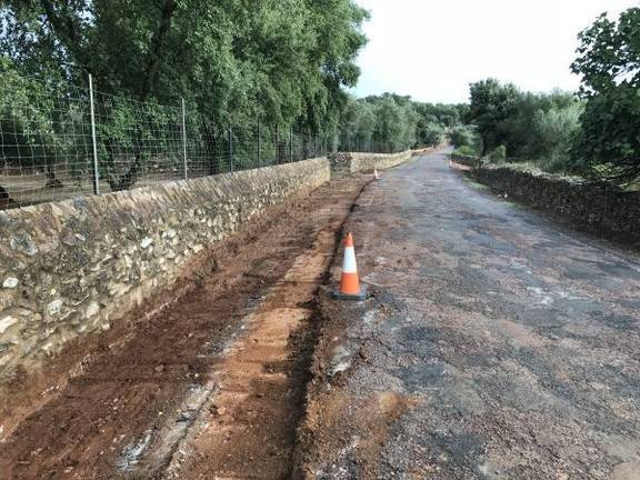 La carretera HU-8125 que une Aracena con Corterrangel está cortada por obras hasta diciembre