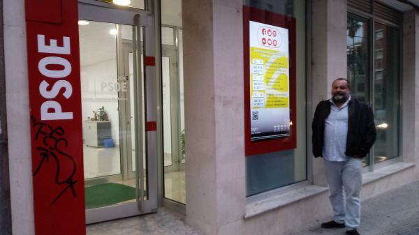 El PSOE comparte en su sede de Huelva el emblema de Adelante Andalucía