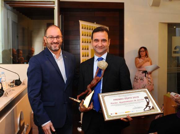Aroche recibe el Premio Sísifo 2018 de la Universidad de Córdoba