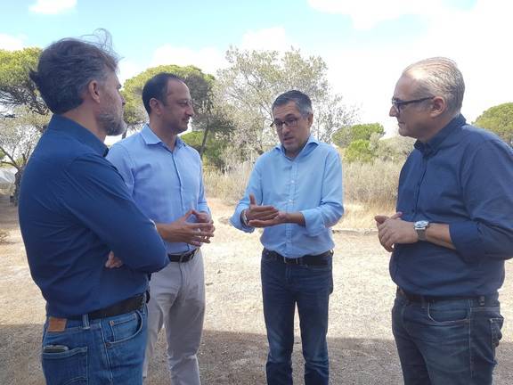 El Gobierno anuncia que expulsará del mercado a los productores que usen riegos ilegales