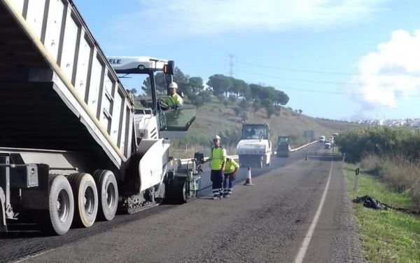 Cortes alternativos de tráfico en la carretera entre San Juan y Lucena por obras