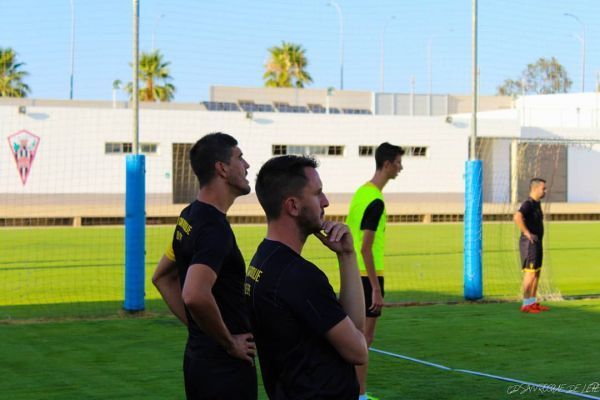 El San Roque busca un cambio de rumbo y destituye a Álex Hornillo