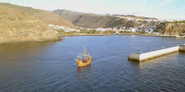 La Nao Santa María surca ya el Atlántico rumbo a América