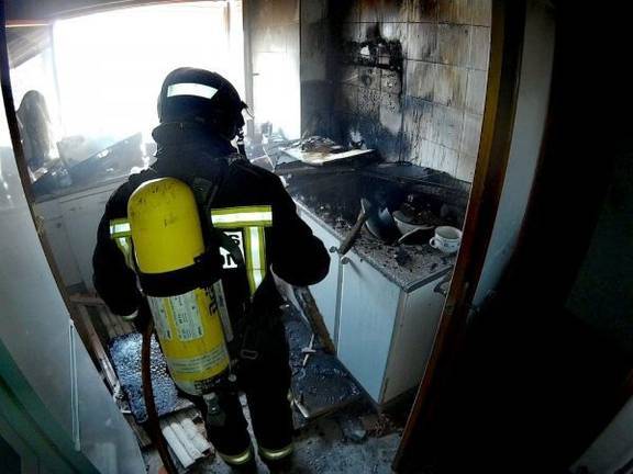 Alerta al detectar un foco de legionela en el Parque de Bomberos y hospitalizar a uno de ellos