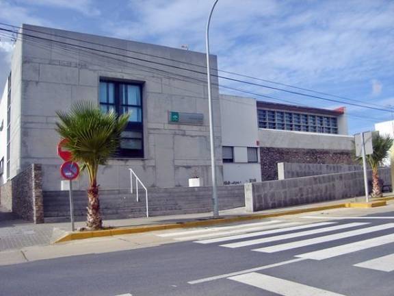 Condenado a dos años cárcel por agredir a un celador en Bonares