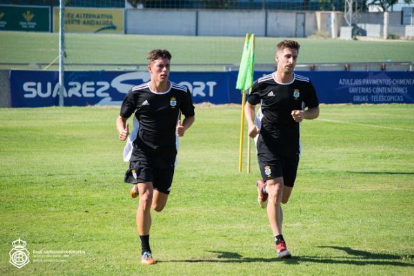 Dos ‘fichajes’ en la convocatoria del Recreativo para Don Benito