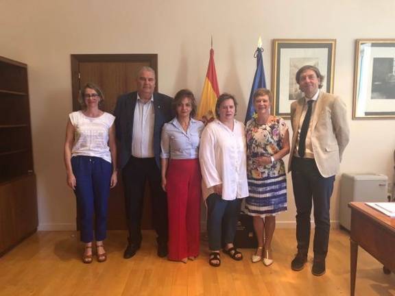 El Gobierno autoriza la contratación en origen de 19.179 trabajadores para esta campaña en Huelva