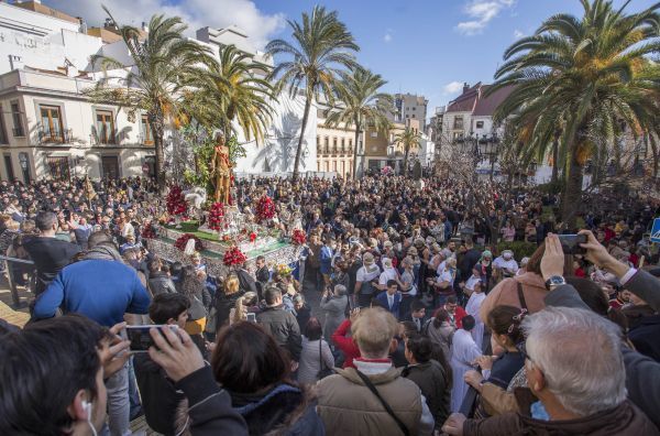 San Sebastián deja un reguero de devociones en Huelva
