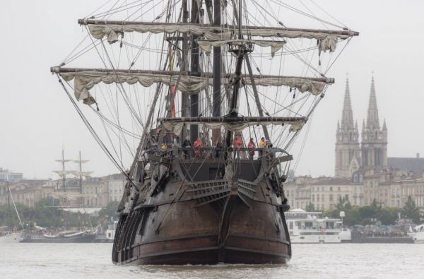 El Galeón Andalucía regresa al Puerto de Huelva tras recorrer más de 55.000 millas por todo el mundo