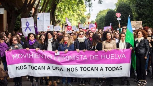 El PSOE lleva al Pleno el “rechazo frontal” a cualquier medida que reduzca la protección de la mujer