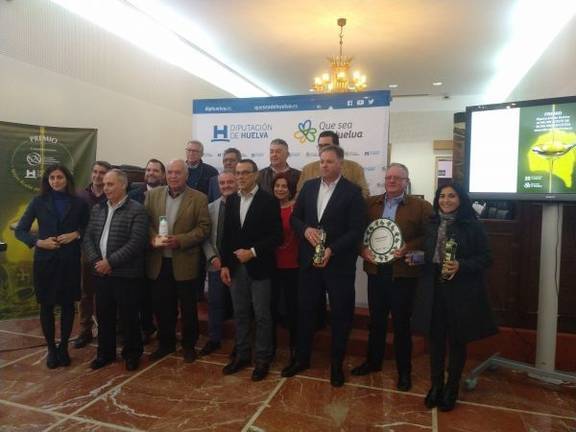 El aceite de oliva de San Bartolomé de Paterna se alza como el mejor de la provincia