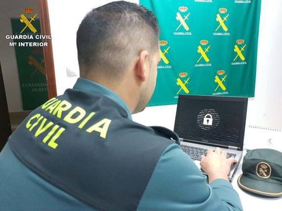 Detenido por estafar a través de internet 55.000 euros a un hombre en Cortegana