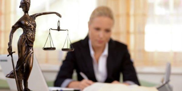 La participación de la mujer en la abogacía de Huelva avanza hacia la plena igualdad