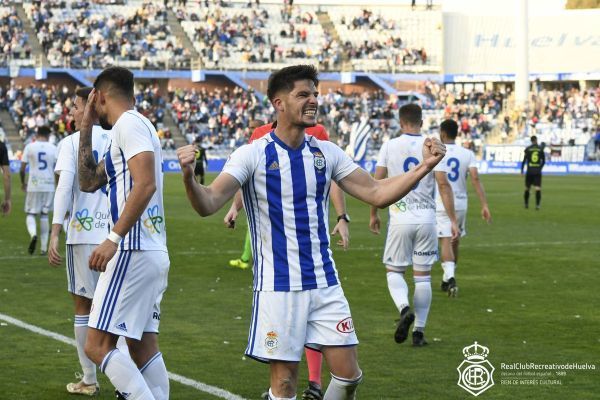 El Recreativo gana por inercia (2-0)