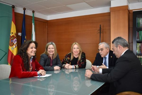 Abogados y procuradores trasladan a Justicia la situación de los juzgados de Ayamonte