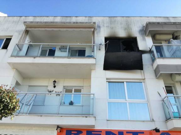 La Guardia Civil investiga la extraña muerte de Bella tras el incendio de su piso