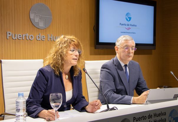 El Puerto de Huelva pone en servicio un nuevo tren semanal de contenedores con Madrid