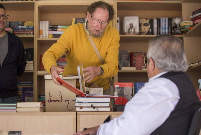 Juan Carlos Lara lleva ‘El balcón de las golondrinas’ de Bécquer a la Feria del Libro