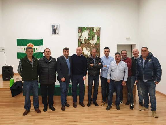 Gabino presentó su libro ‘Alma’ en Santa Olalla del Cala