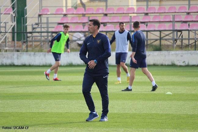 El UCAM confía su futuro en un ex del Recreativo