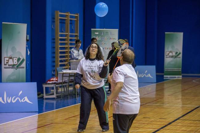 Huelva pone en marcha una escuela de bádminton para personas con discapacidad