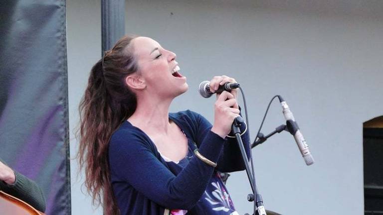 Mariana Vergueiro Quartet cautivó al público en el ciclo Mazagón Jazz