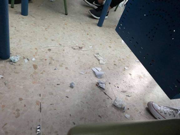 La AMPA del IES Arboleda de Lepe clama por la suciedad del centro