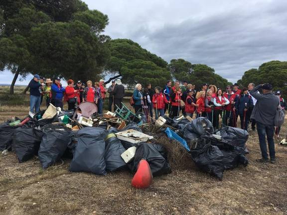 Marismas del Odiel aumenta las acciones para hacer frente al abandono de residuos