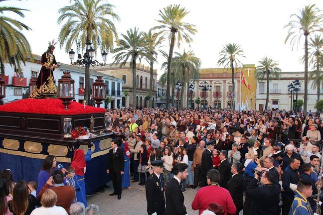 El Cautivo y la Virgen de las Lágrimas procesionan el Martes Santo en La Palma