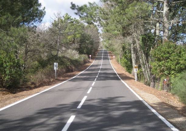 Diputación invierte 650.000 euros en la mejora de varias carreteras de la Sierra