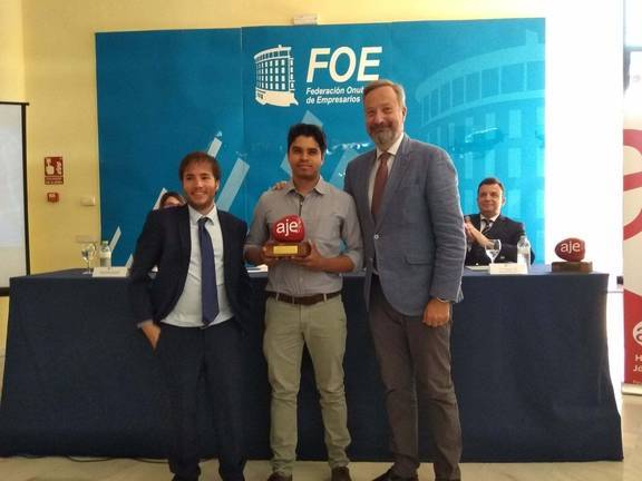 Los jóvenes empresarios premian la labor de NutraSign y el restaurante de Casa Dirección