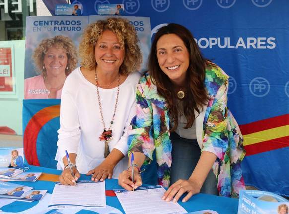 Pilar Marín y Loles López firman un “contrato con los onubenses” para “reiniciar Huelva”