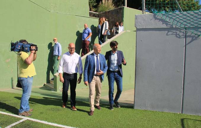 Javier Imbroda visita la Ciudad Deportiva de Huelva