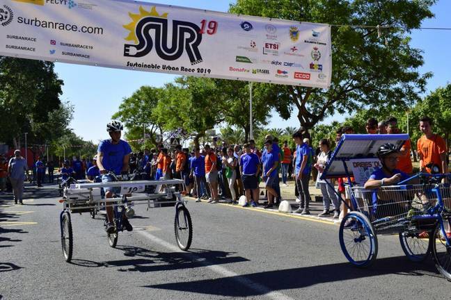 El Virgen de Belén y el IES La Palma ganan la IV Competición de Vehículos Solares