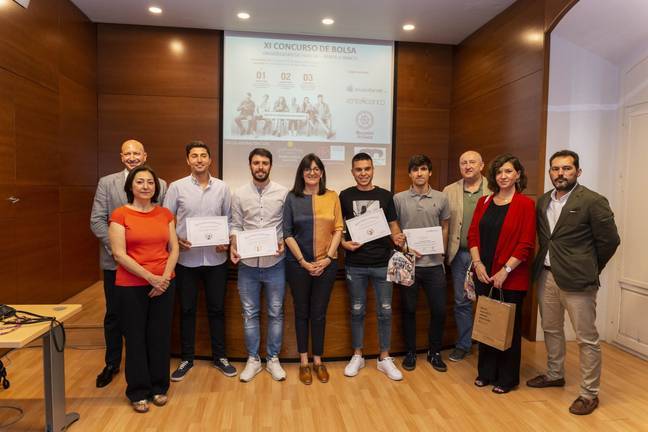 La Universidad entrega los premios de su Concurso de Bolsa