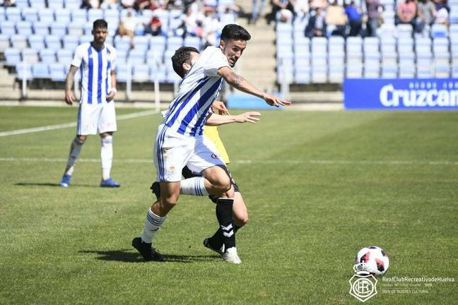 En Córdoba aseguran que Alberto Quiles no está cedido en el Recreativo
