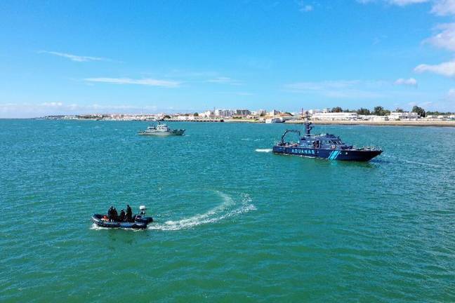 La Armada Española coordina en Ayamonte la defensa contra el crimen internacional