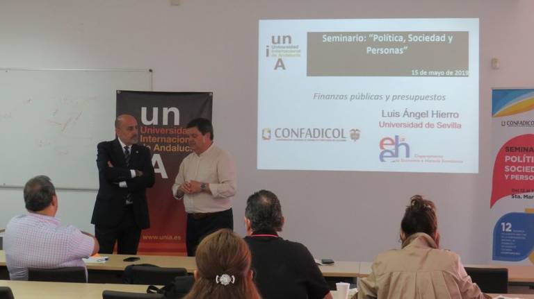 El Seminario ‘Políticas, Sociedad y Personas’ aborda las Finanzas públicas y los Presupuestos