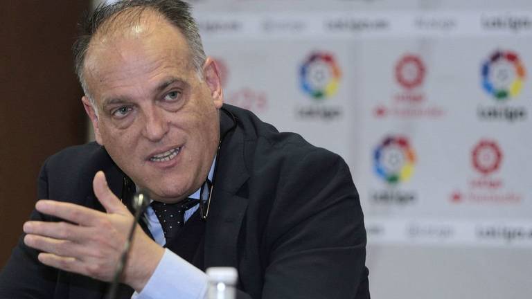 Tebas se disculpa con el Recreativo, a su manera