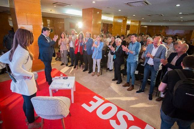 Gabriel Cruz presenta 87 medidas para “seguir avanzando hacia una Huelva moderna”
