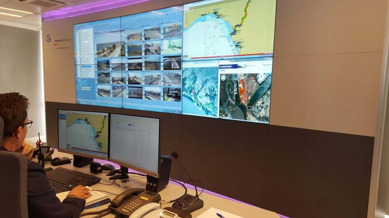 El Puerto aborda en una jornada la transformación digital en el entorno portuario