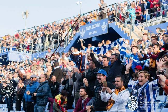 Las Peñas ultiman otro recibimiento ‘de Champions’ al Recreativo