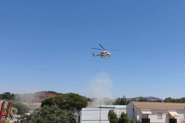 El accidente de un ciclista en El Almendro moviliza al helicóptero de emergencias