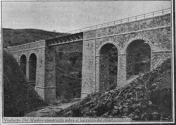 ffcc minas de cala antigua viaducto sobre el barranco del Madero construido 1904 y ya desaparecido fb santi