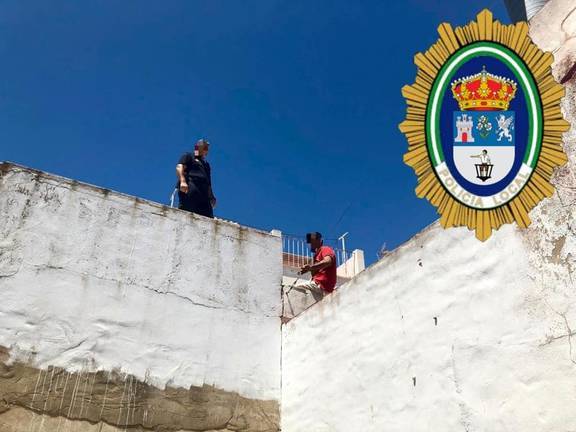 La Policía Local de Lepe impide el intento de ocupación de una vivienda