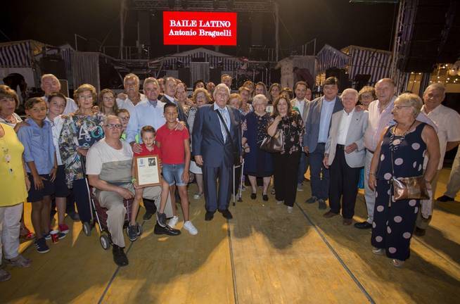 Huelva reconoce la solidaridad de su mayores en ‘Los abuelos de Colombinas 2019’